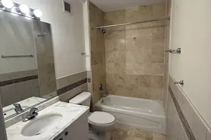 630 N State St, Chicago, IL 60654 - Photo 19