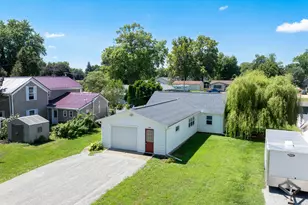306 8th Ave S, Albany, IL 61230 - Photo 3