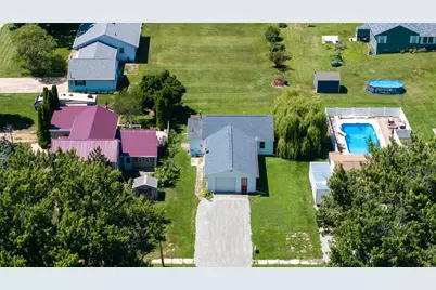 306 8th Avenue S, Albany, IL 61230 - Photo 23