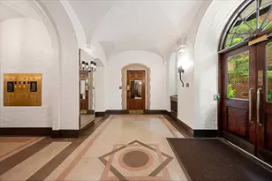 431 W Oakdale Ave, Chicago, IL 60657 - Photo 3