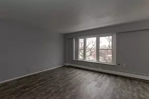 7333 N Ridge Blvd, Chicago, IL 60645 - Photo 11