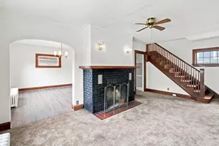 315 Center St, Waukegan, IL 60085 - Photo 9