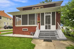 315 Center St, Waukegan, IL 60085 - Photo 1