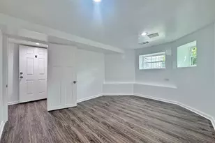 3316 W Flournoy St, Chicago, IL 60624 - Photo 3