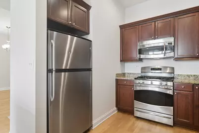 1199 E Port Clinton Road #711, Vernon Hills, IL 60061 - Photo 9