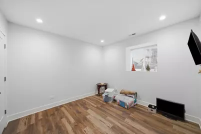2825 W Walnut Street, Chicago, IL 60612 - Photo 15