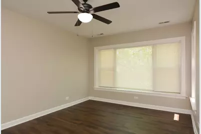 5208 N Sawyer Avenue #2, Chicago, IL 60625 - Photo 15