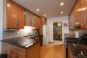 4780 Calvert Dr, Rolling Meadows, IL 60008 - Photo 13