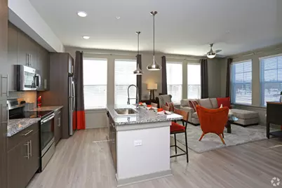670 E Algonquin Road #4208, Schaumburg, IL 60173 - Photo 3