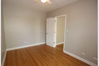 5208 N Sawyer Avenue #1, Chicago, IL 60625 - Photo 13