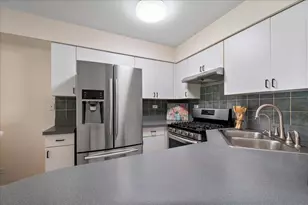 238 N Walnut St, Bensenville, IL 60106 - Photo 7