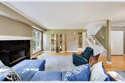 2331 Sedgfield Court, Schaumburg, IL 60194 - Photo 7