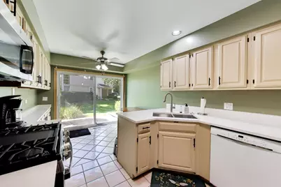 2331 Sedgfield Court, Schaumburg, IL 60194 - Photo 13