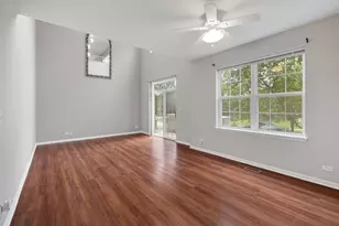 3061 Hughsdale St, Elgin, IL 60124 - Photo 5