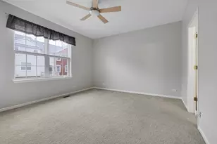 3061 Hughsdale St, Elgin, IL 60124 - Photo 13