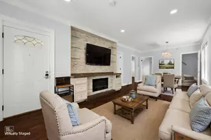 1327 Euclid Ave, Berwyn, IL 60402 - Photo 5