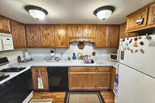 4950 134th Ct, Crestwood, IL 60418 - Photo 5
