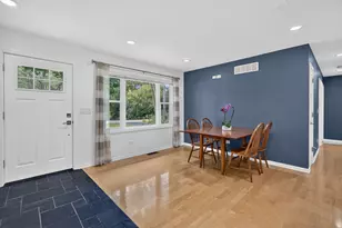 15776 W Woodbine Cir, Vernon Hills, IL 60061 - Photo 5