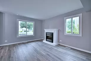 1449 Marleigh Ln, South Elgin, IL 60177 - Photo 5