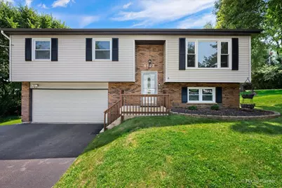6122 Pleasant View Road, Cary, IL 60013 - Photo 1