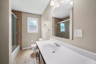 6122 Pleasant View Rd, Cary, IL 60013 - Photo 13