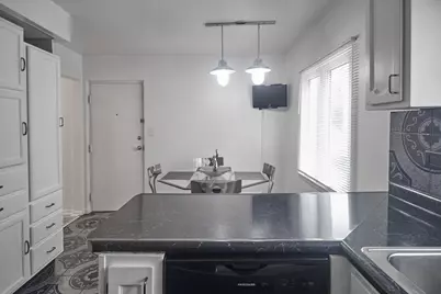 10316 S Pulaski Road #203, Oak Lawn, IL 60453 - Photo 7