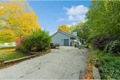 100 Prince Court SE, Poplar Grove, IL 61065 - Photo 27