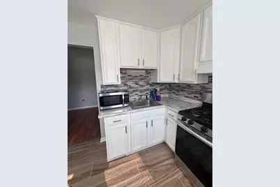 659 E Fullerton Avenue #210, Glendale Heights, IL 60139 - Photo 5