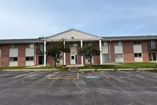 659 E Fullerton Ave, Glendale Heights, IL 60139 - Photo 1