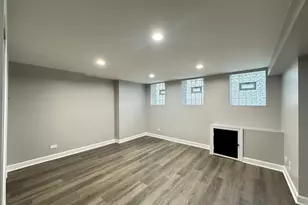 2617 W Rascher Ave, Chicago, IL 60625 - Photo 13