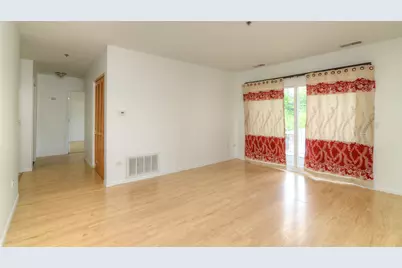 881 N Swift Road #105, Addison, IL 60101 - Photo 9