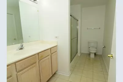 881 N Swift Road #105, Addison, IL 60101 - Photo 7