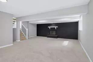 216 W Kimbell Ave, Elmhurst, IL 60126 - Photo 9