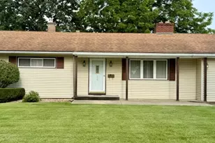 525 E Honeywell St, Hoopeston, IL 60942 - Photo 1