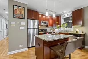 1148 W Roscoe St, Chicago, IL 60657 - Photo 9