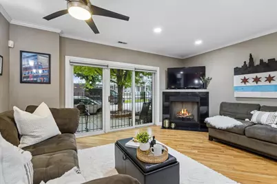 1148 W Roscoe Street #1E, Chicago, IL 60657 - Photo 5