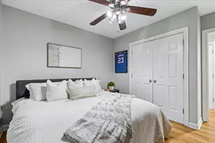 1148 W Roscoe St, Chicago, IL 60657 - Photo 15