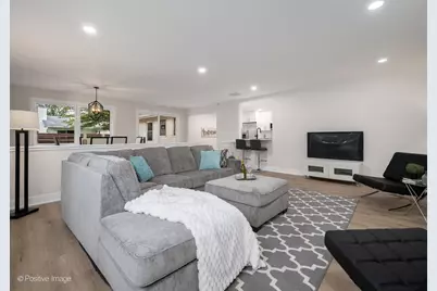 959 Ridge Avenue, Elk Grove Village, IL 60007 - Photo 11