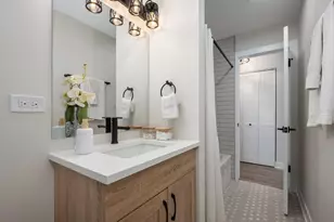 959 Ridge Ave, Elk Grove Village, IL 60007 - Photo 23