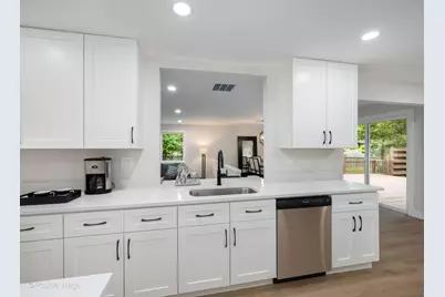 959 Ridge Avenue, Elk Grove Village, IL 60007 - Photo 17