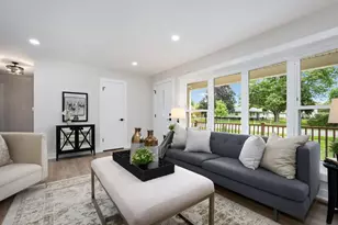 959 Ridge Ave, Elk Grove Village, IL 60007 - Photo 5