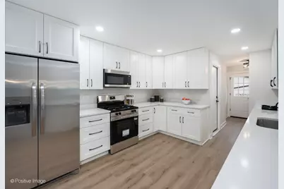 959 Ridge Avenue, Elk Grove Village, IL 60007 - Photo 15