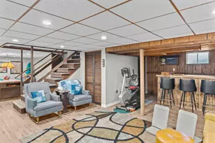 1902 Gigi Ln, Darien, IL 60561 - Photo 35
