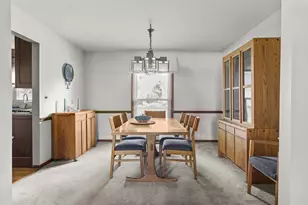 1902 Gigi Ln, Darien, IL 60561 - Photo 5