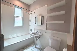 2036 N Sawyer Ave, Chicago, IL 60647 - Photo 7