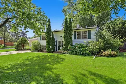 1120 E Prairie Avenue, Wheaton, IL 60187 - Photo 1
