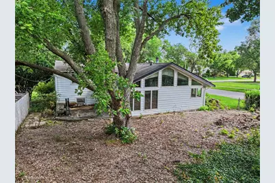 1120 E Prairie Avenue, Wheaton, IL 60187 - Photo 3