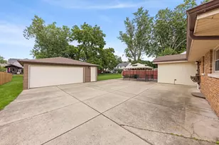 230 W Washington Blvd, Lombard, IL 60148 - Photo 13