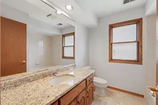 801 Fieldale Ln, Grayslake, IL 60030 - Photo 23