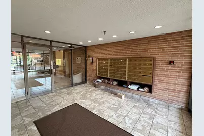 1717 W Crystal Lane #712, Mount Prospect, IL 60056 - Photo 3